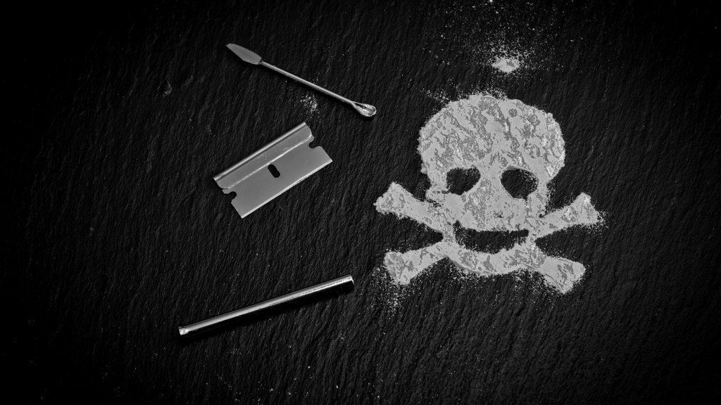 drugs 1276769 1920 1024x576 - Cocaïne par Aleister Crowley