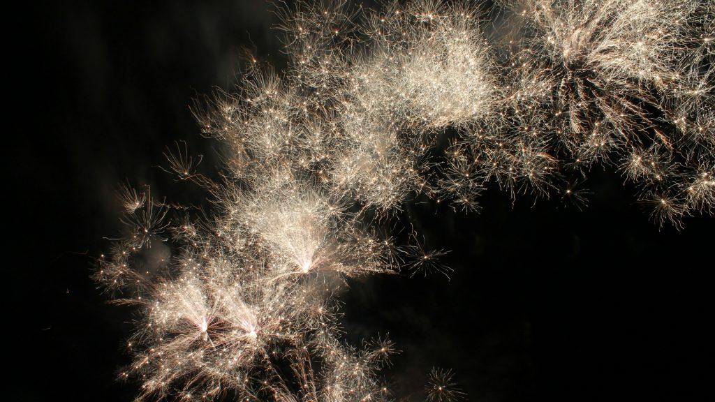 fireworks 143401 1920 1024x576 - Le chant des partisans