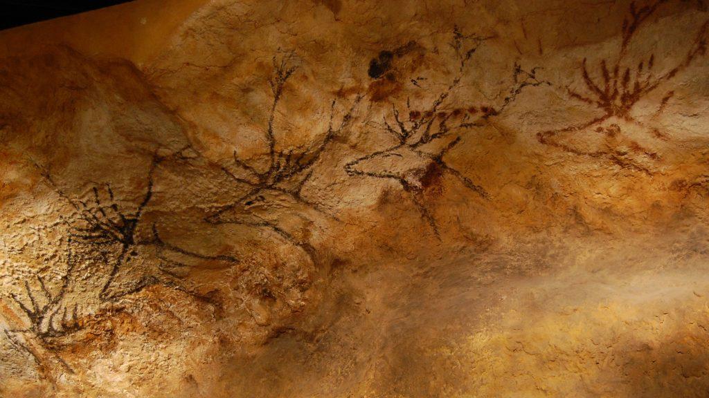 XDSC 7441 musee d Aquitaine grotte Lascaux 1024x576 - Lascaux par Hakim Bey