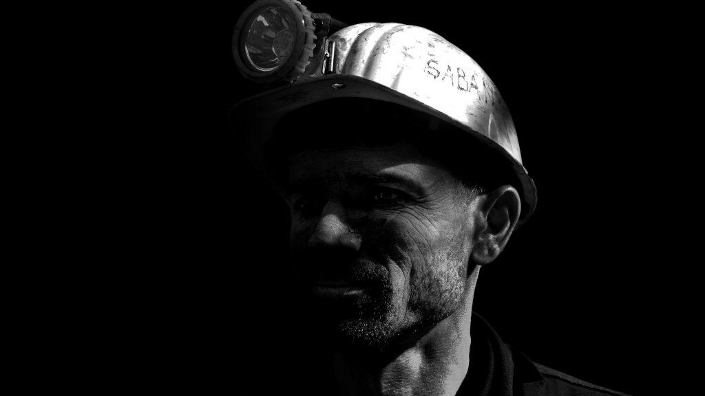 miner 1903622 1920 1024x576 - Publicité